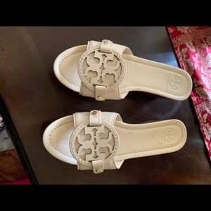 Tory Burch women wedge size 8.5